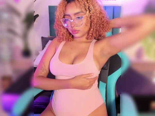 VioletVergara webcam