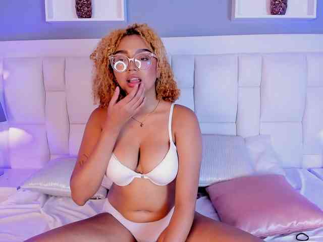 VioletVergara webcam