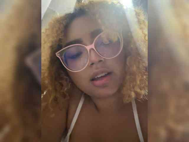 VioletVergara webcam