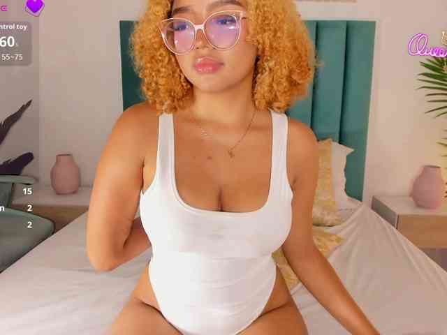 VioletVergara webcam