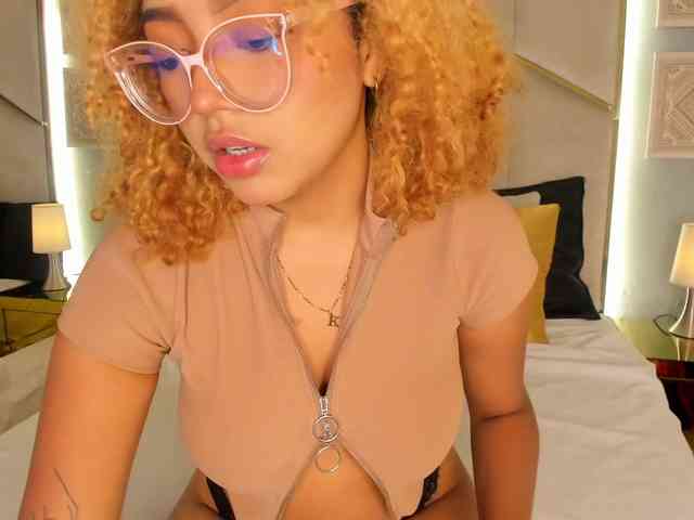 VioletVergara VioletVergara