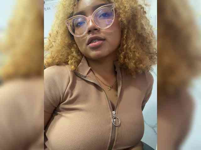 VioletVergara webcam