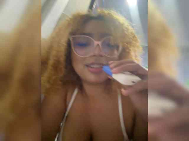 VioletVergara webcam