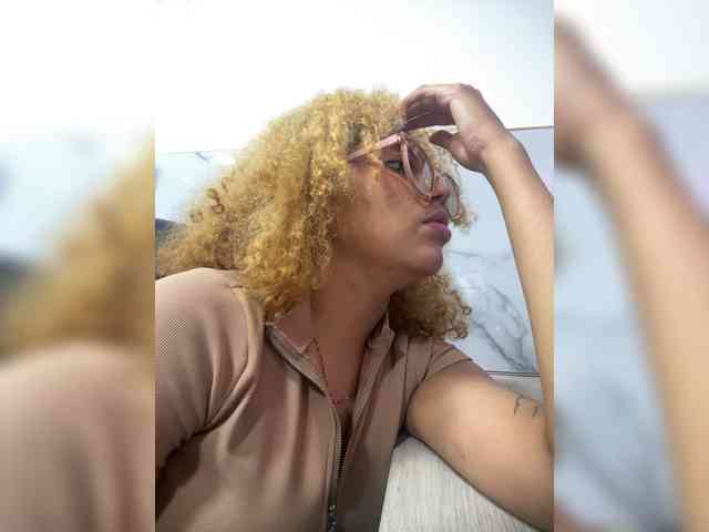 VioletVergara webcam