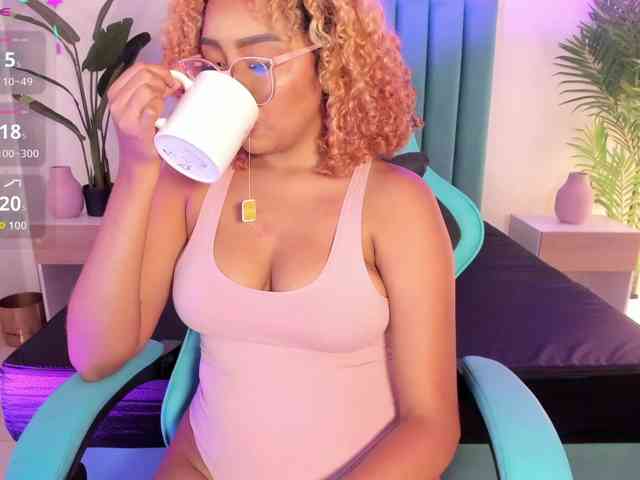 VioletVergara webcam