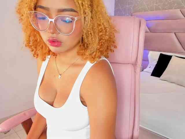 VioletVergara webcam