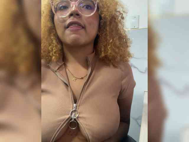 VioletVergara webcam