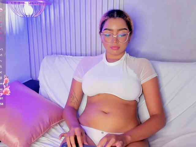 VioletVergara webcam