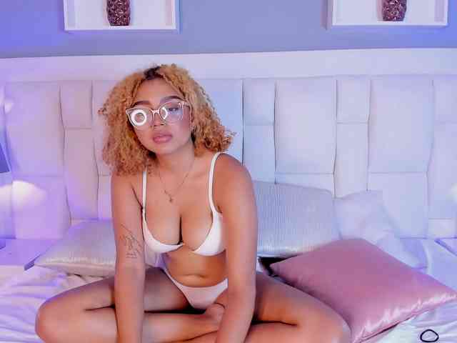 VioletVergara webcam