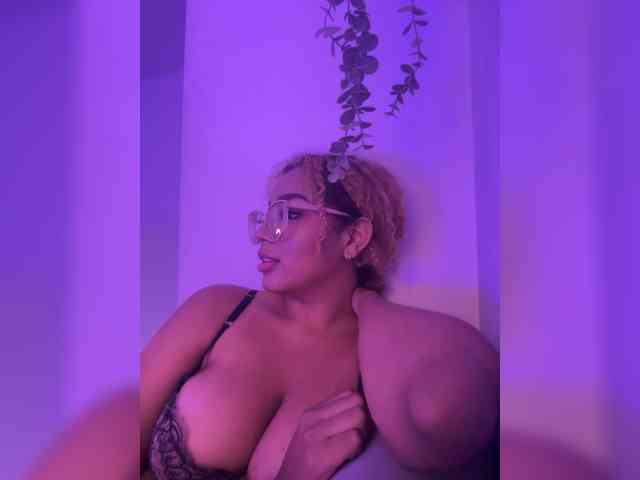 VioletVergara webcam