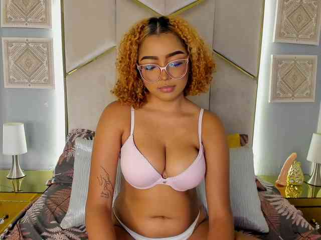 VioletVergara webcam