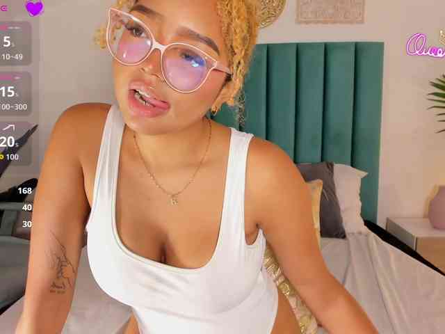 VioletVergara webcam