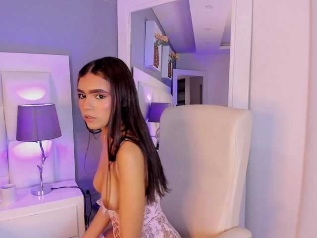 SaraNixxon – webcam model profile photo