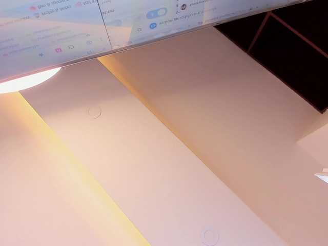 SaraNixxon's BongaCams show and profile