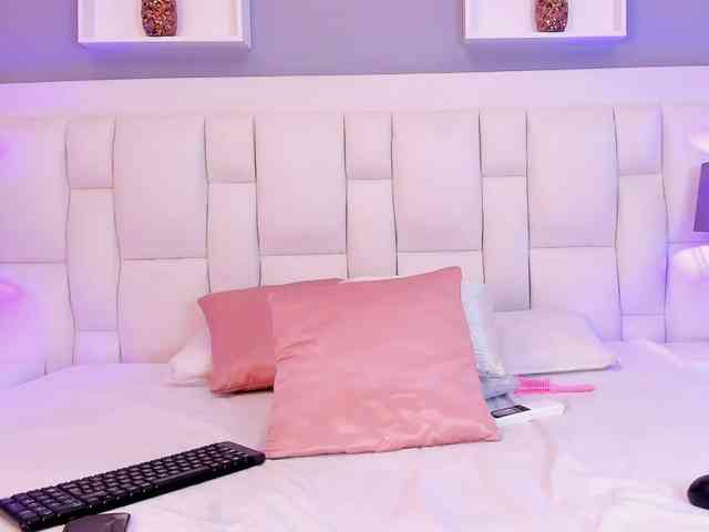 SaraNixxon SaraNixxon