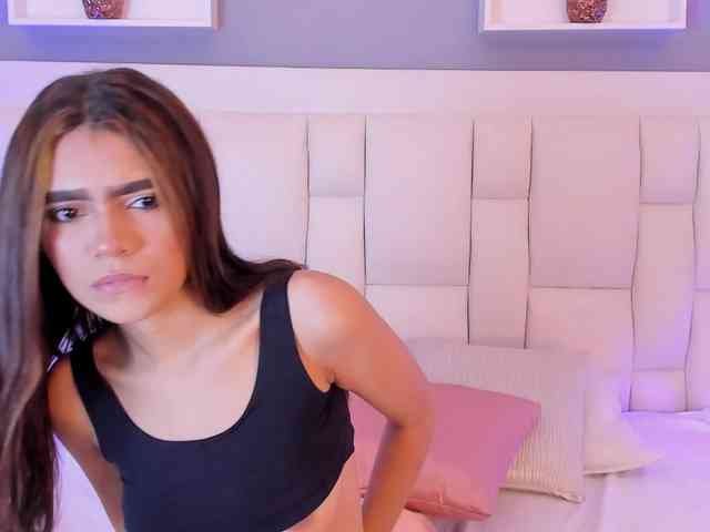 SaraNixxon SaraNixxon