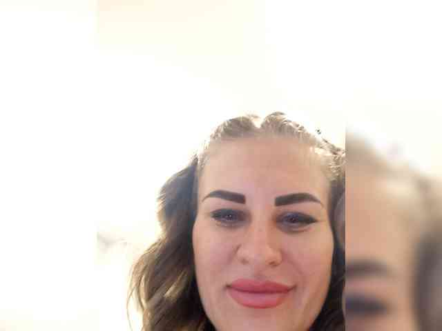 Elena90 Live Webcam on BongaCams