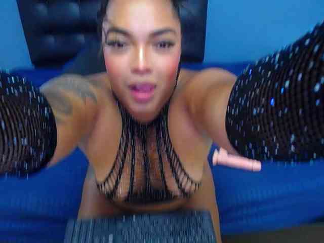 naughty-big-ass18 webcam