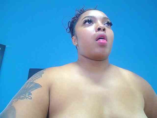 naughty-big-ass18 webcam