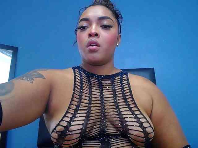 naughty-big-ass18 webcam