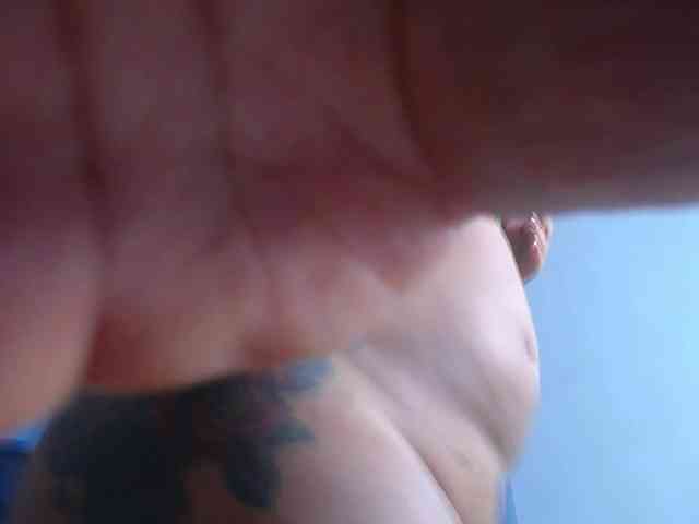 naughty-big-ass18 webcam