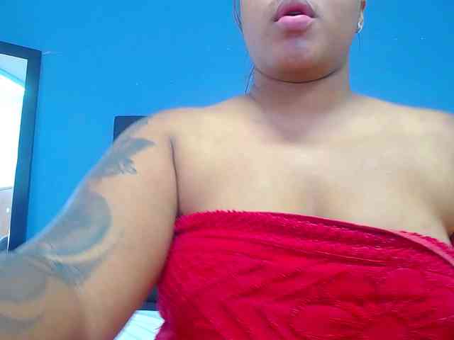 naughty-big-ass18 webcam