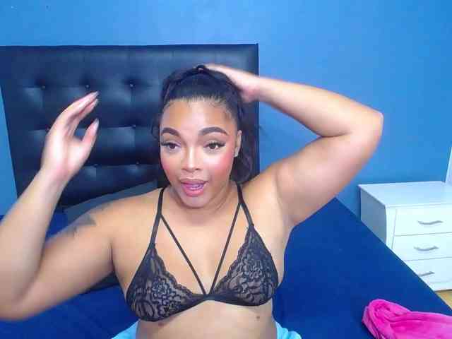 naughty-big-ass18 webcam