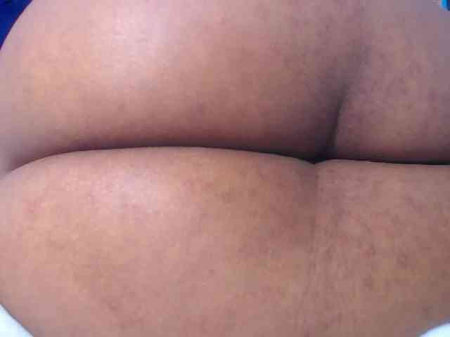 naughty-big-ass18 webcam