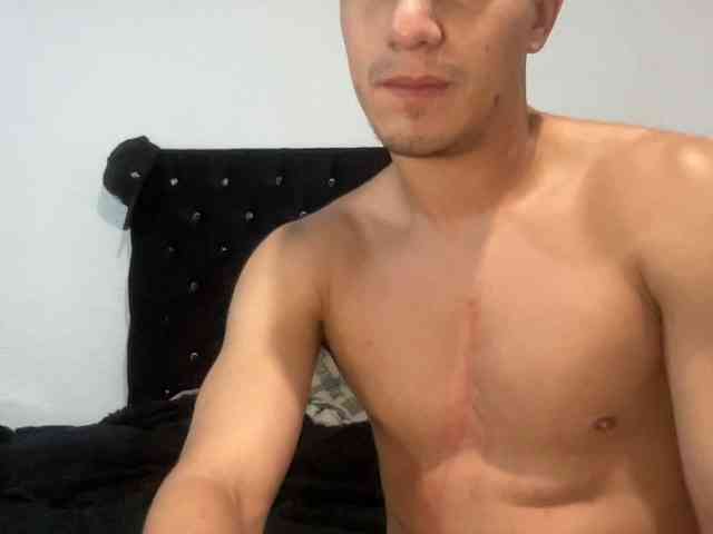 QUEENANDJOKER webcam