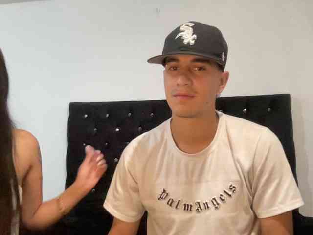 QUEENANDJOKER webcam