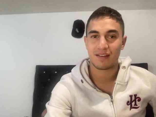 QUEENANDJOKER webcam