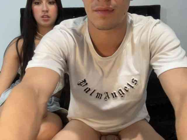 QUEENANDJOKER webcam