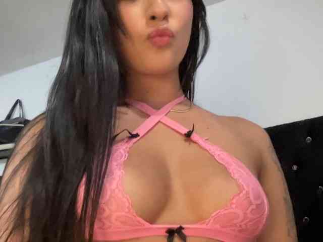 QUEENANDJOKER webcam