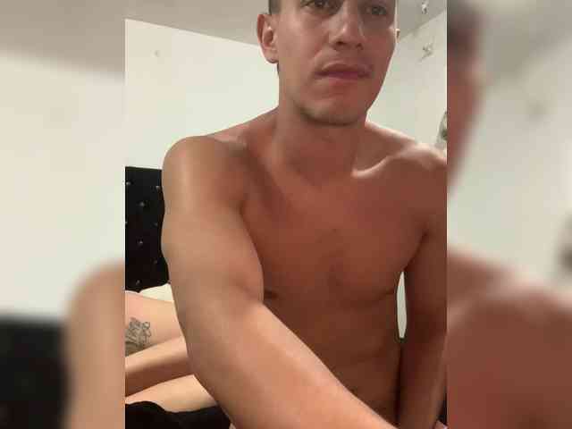 QUEENANDJOKER webcam