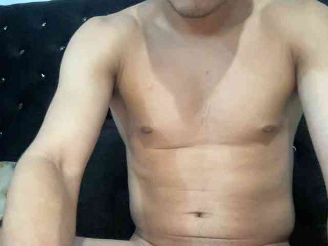 QUEENANDJOKER webcam