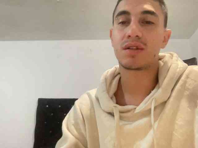 QUEENANDJOKER webcam