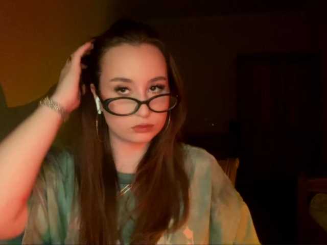 LakishaOtukolo webcam