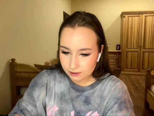 LakishaOtukolo webcam