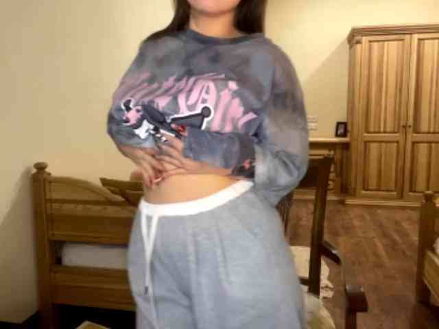 LakishaOtukolo webcam