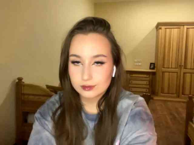 LakishaOtukolo webcam