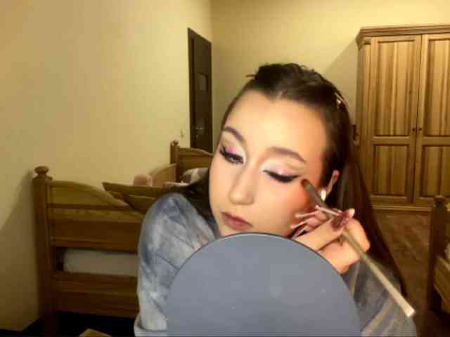 LakishaOtukolo webcam