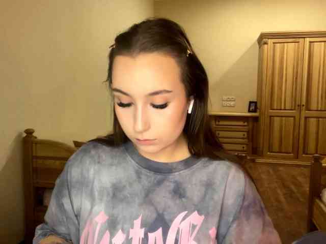 LakishaOtukolo webcam