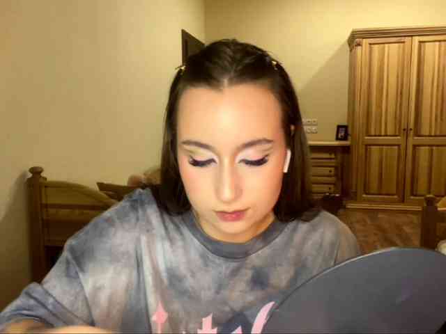 LakishaOtukolo webcam