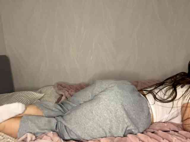 LakishaOtukolo webcam