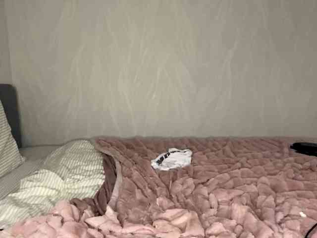 LakishaOtukolo webcam