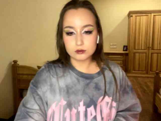 LakishaOtukolo webcam