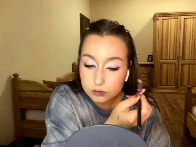 LakishaOtukolo webcam