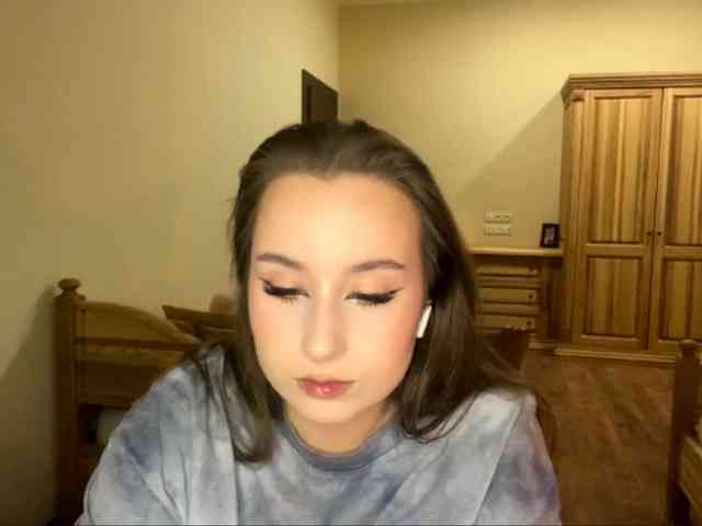 LakishaOtukolo webcam