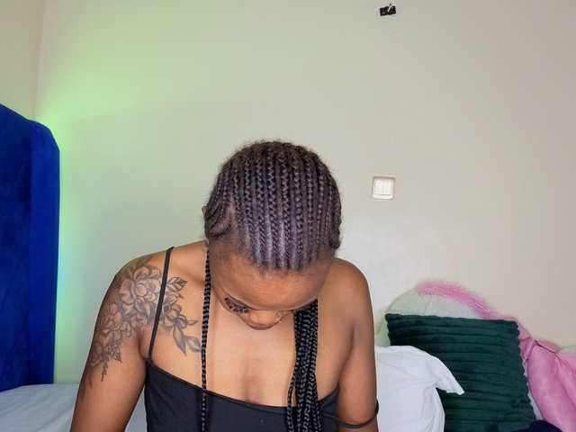 SexyGusher's BongaCams show and profile