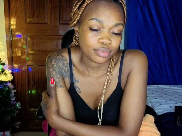 SexyGusher's BongaCams show and profile